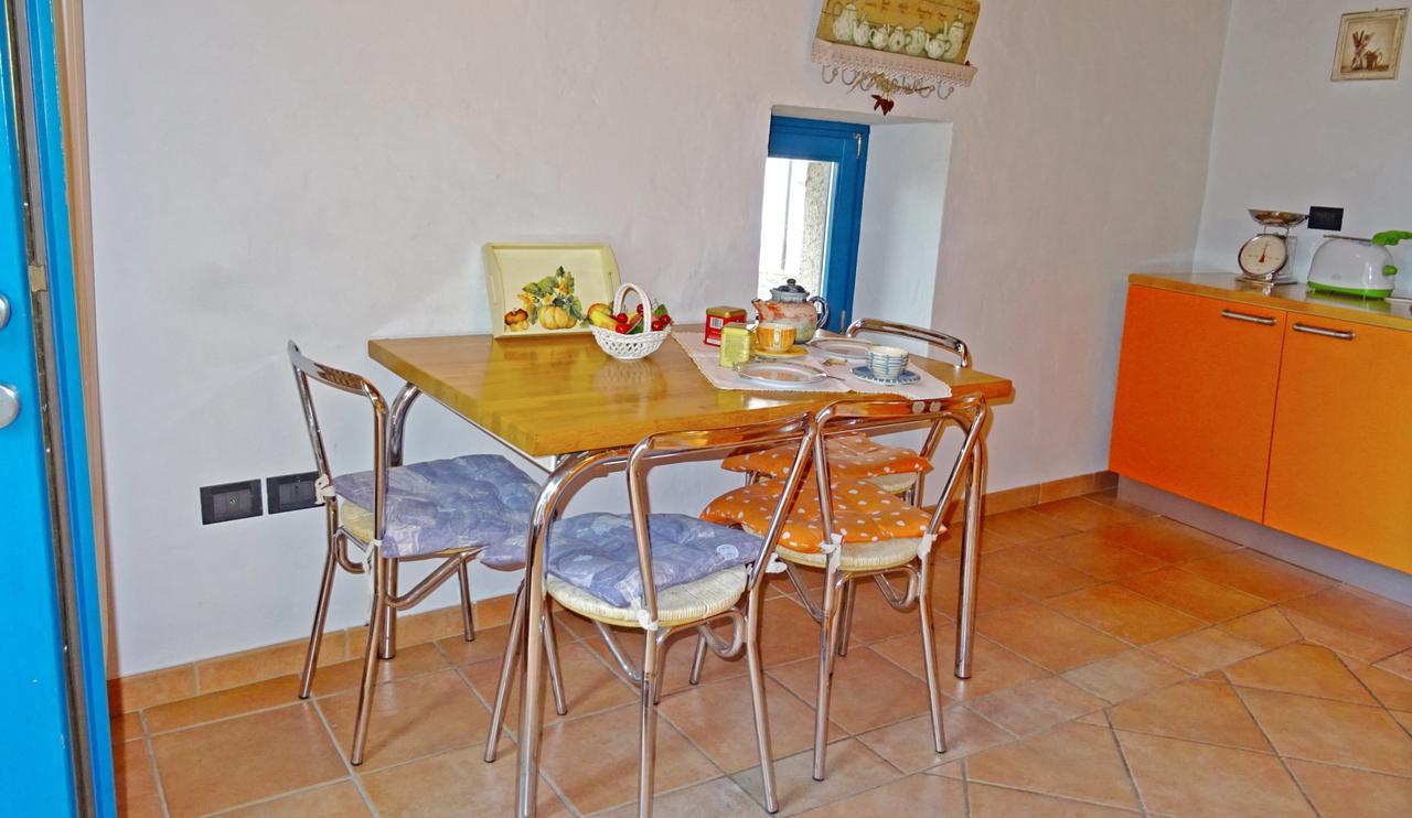 Apartamento Rustico Colonna House by Gardadomusmea Vesio Exterior foto